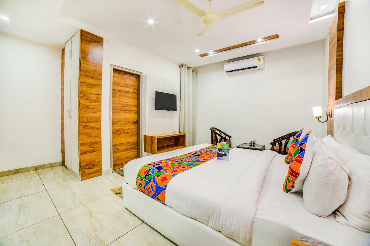 Zirakpur Hotel Destination מראה חיצוני תמונה